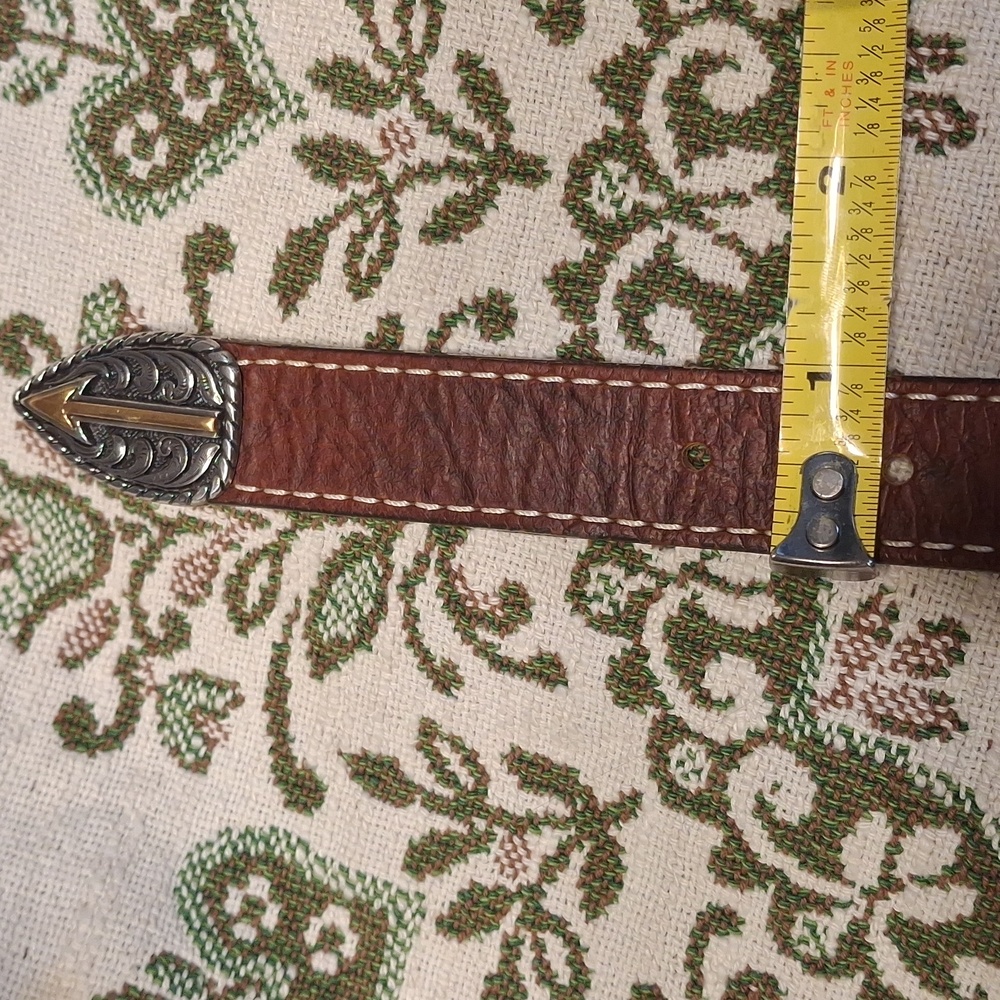 Elegant Brown Leather Belt with Silver Buckle - Picture 14 of 16